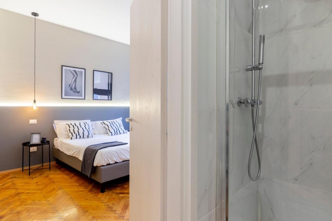 Amazing Studio In The City Center + Wifi Trieste Exterior photo